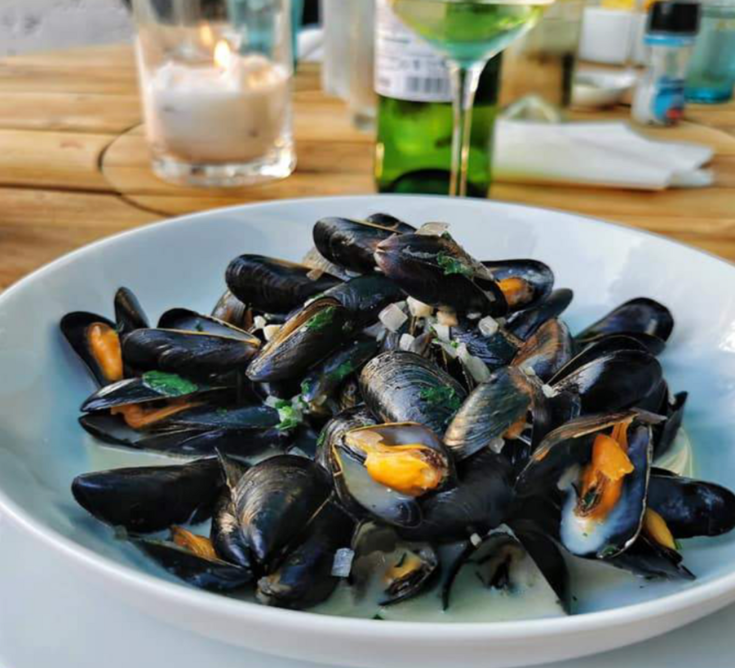 2kg Net of River Fowey Mussels, delivered to your door. We deliver to Bristol, Somerset, Bath, Weston Super Mare, Taunton, Newport, North Somerset, and Gloucestershire. Order your fish and meat with us today, order online or by phone.